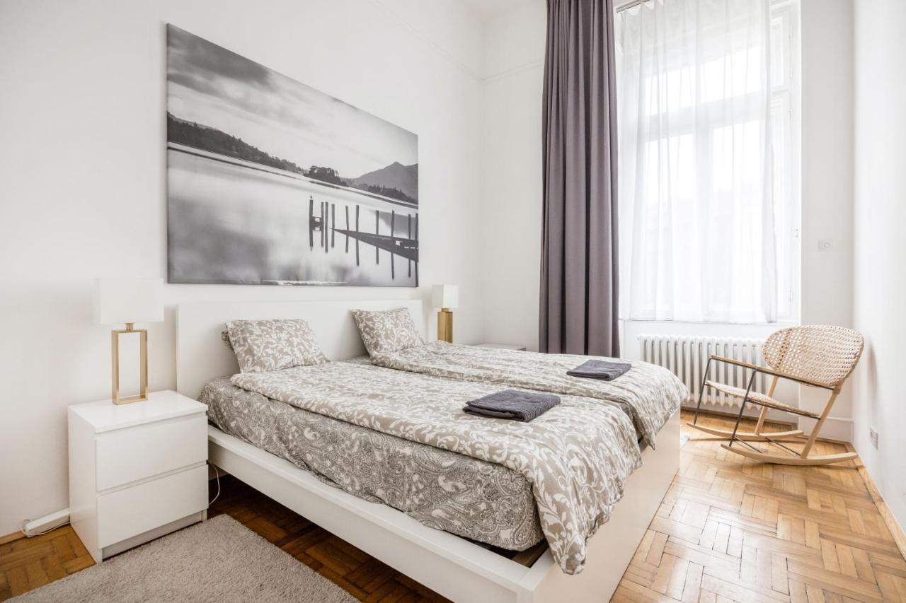 Elegant Apartment In Super Central Location Budapeste Exterior foto